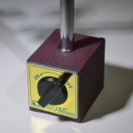 Univerzální magnetický stojánek VMB-01